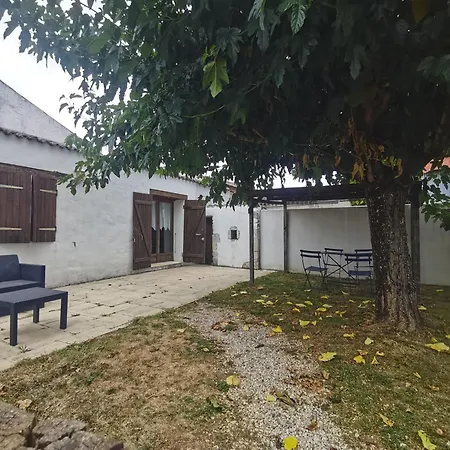 Tatil Evi Le Chemin Du Romarin Meursac